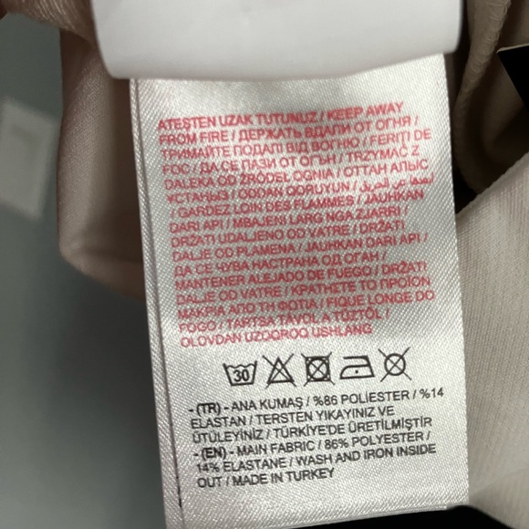 NWT LC Waikiki women’s white modern pants with front split Euro size 44, US 14 - Picture 3 of 16